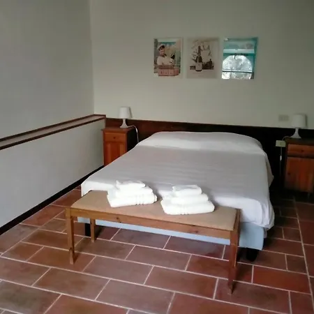 Subretia Residenze Di Campagna Aparthotel 3*