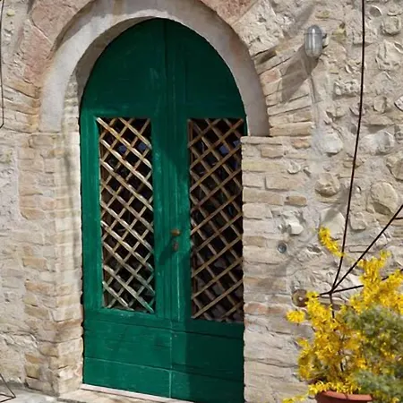 Subretia Residenze Di Campagna Aparthotel 3*