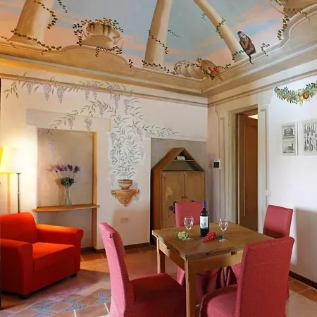 Aparthotel Subretia Residenze Di Campagna