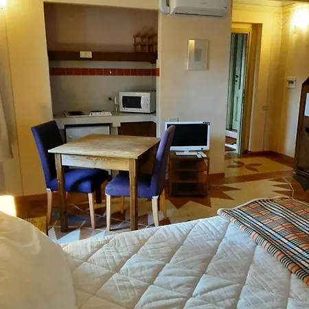 Aparthotel Subretia Residenze Di Campagna 3*